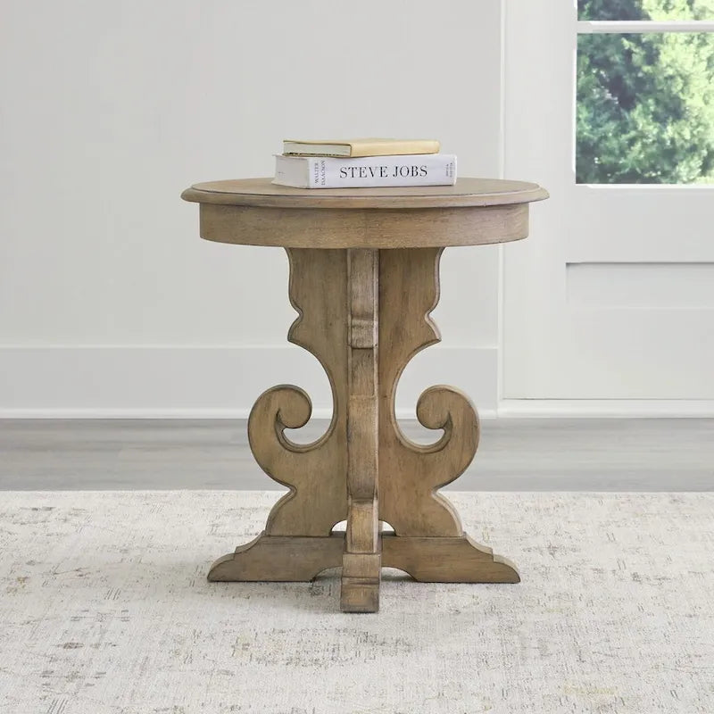 Table d'appoint ronde à piédestal sculpté de style européen – Placage de peuplier et de chêne blanc avec finition antique